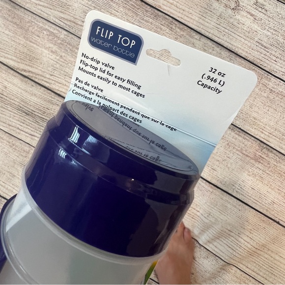 NWT 32oz Small Pet Water Bottle - Picture 3 of 4